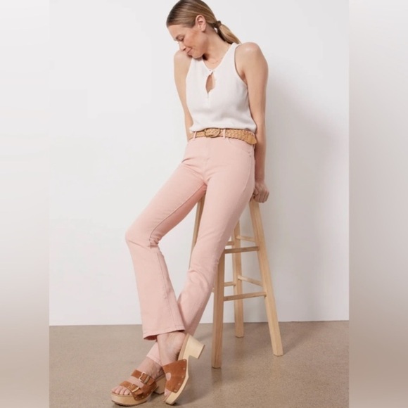 NWT Mother Insider Hover jeans in peach parfait color. Slight flare leg. Size 25 - Picture 2 of 11